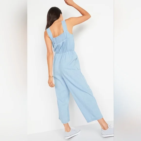 Light Blue Sleeveless Jumpsuit Old Navy - Picture 2 of 6